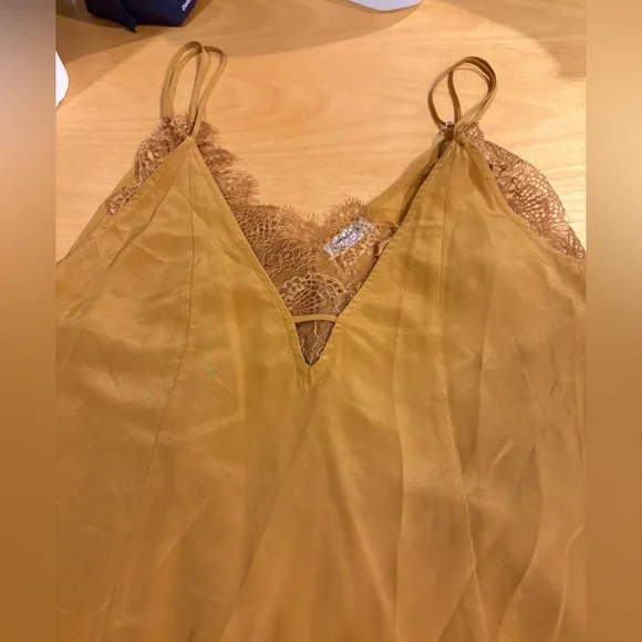 Intimately Free People Lost Dreams Silk and Lance Cami / Brami. - Picture 11 of 16